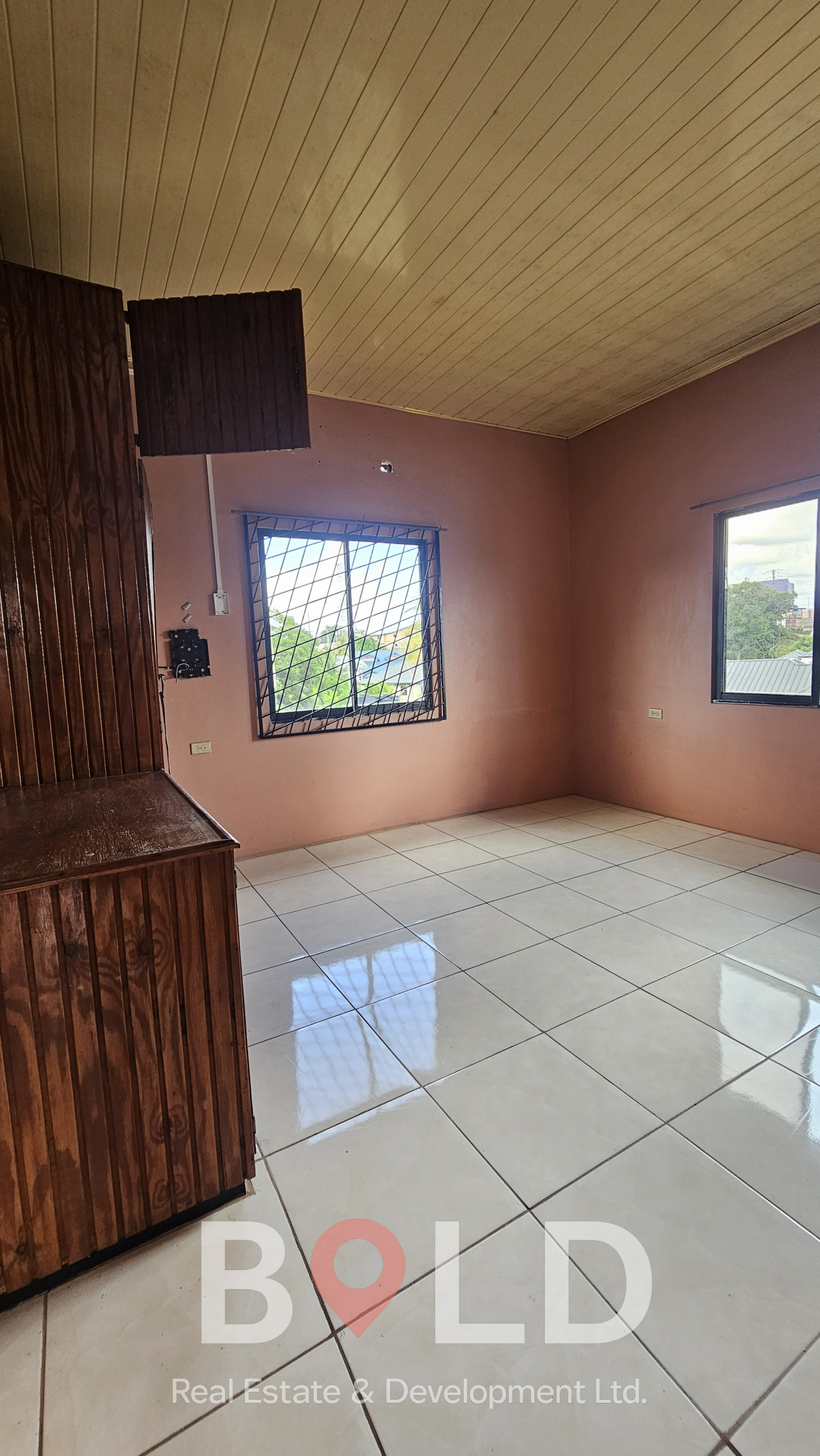 Birchwood Ave, Scotland Drive, 3 Bedroom Split Level